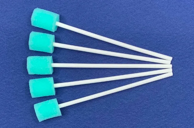 [1251153] Bâtonnet mousse étoile vert/bleu, tige PS 145x4mm